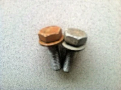 BMW 750i 750Li E65 E66 2004-2008 ~ 2 pernos superiores de cárter de aceite ~ 07119904527	 Foto 1 de 3