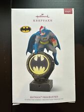 BATMAN PEEKBUSTER Hallmark Ornament BAT SIGNAL Light & Sound with Box