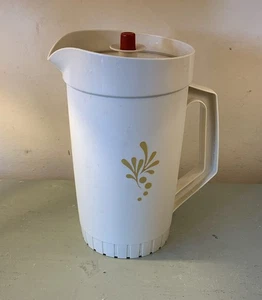 Brocca vintage Tupperware 1 quarto #800-7 raccolta mandorle oro coperchio pulsante - Foto 1 di 6
