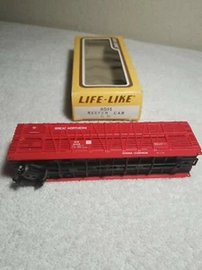 Life-Like Trains - Red Great Northern Reefer Car #8501 - HO Scale - Picture 1 of 1