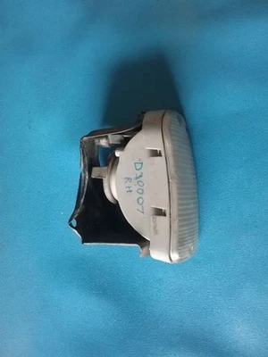 90 91 92 93 94 MITSUBISHI ECLIPSE RIGHT  FOG/DRIVING BUMPER MOUNTED 149943 - Image 1 of 4