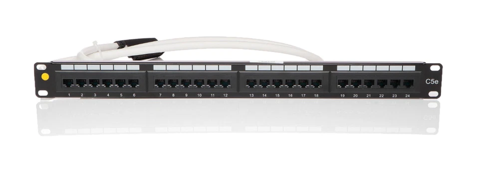 CISCO GATEWAY RJ21 VG224 VG310 VG410 Cat3 Male to 24 Way Rj45 Leaded Panel  5m - Image 1 of 3