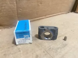GM 578159 Engine Rocker Shaft Bracket, with Anchor Pin -- NOS OEM - Picture 1 of 5