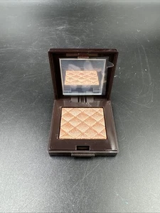 LAURA MERCIER illuminating Eye Colour EyeShadow GILDED ROSEGOLD .09 OZ / 2.5 g - Picture 1 of 3