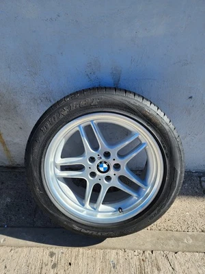 BMW E34 540 E38 740I E31 850CSI 18"" roda aro traseiro 9,5""W fabricante de equipamento original 36112229730 👁(3) - Imagem 1 de 4