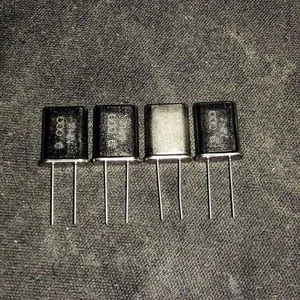 10PC 9000MHz Filtr kryształowy Radio amatorskie Jednopasmowe Radio ssb 49U - Zdjęcie 1 z 3