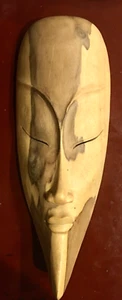 Holzmaske - Bild 1 von 2