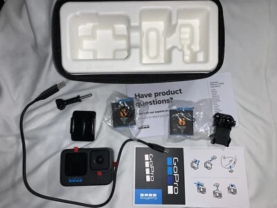 GoPro Hero 10 con accesorios (NO INCLUYE TARJETA SIM) Foto 1 de 4