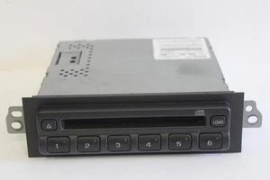 2003-2006 CHEVY TAHOE ESCALADE YUKON 6 DISC CHANGER CD PLAYER 15110393 - Picture 1 of 6