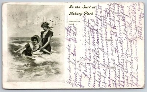 Asbury Park New Jersey~Bathing Beauties Playful in Atlantic Ocean Surf~1904 B&W - Imagen 1 de 2