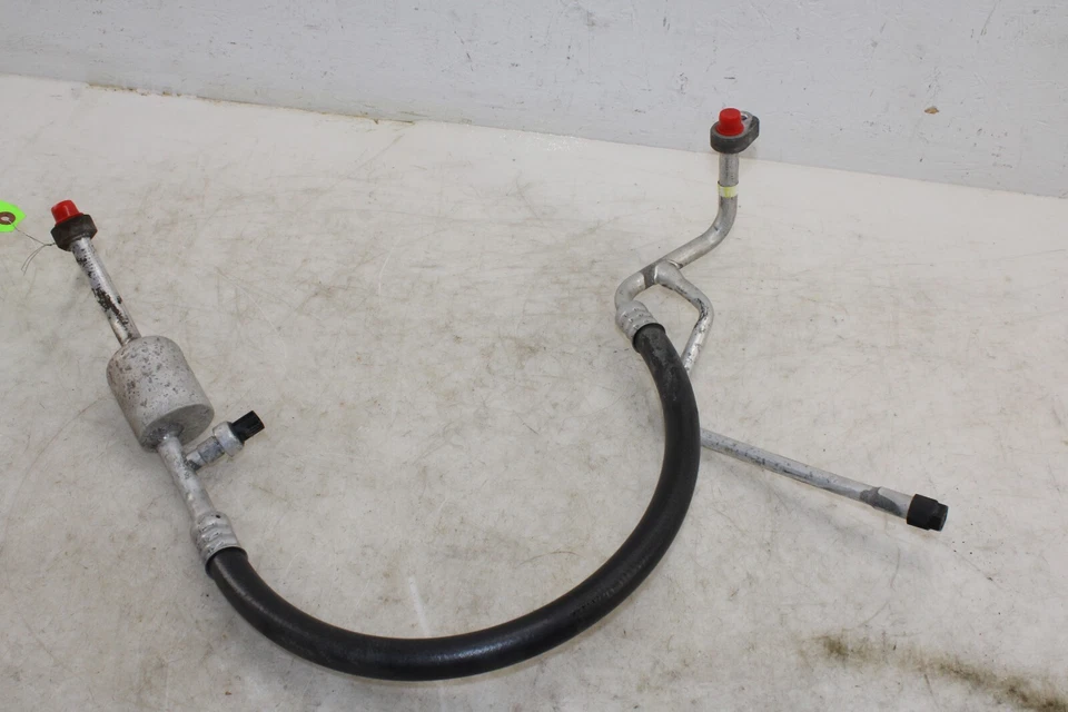 Manguera de descarga de aire acondicionado Ford F250 Super Duty 2011-2016 6,2 L OEM GE115 Foto 1 de 4