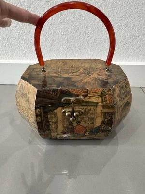 Cartera caja de madera vintage Anton Pieck arte decoupage octágono mango Lucite Foto 1 de 4