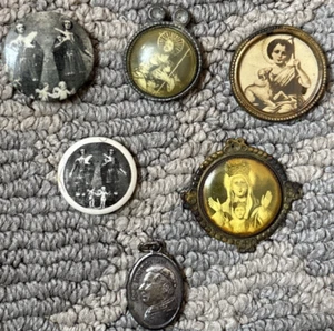 Vtg Religious Pins & Medals Lot of 6 - Picture 1 of 13
