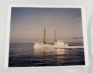 8x10 Color Maritime Photo MAJESTIC Wooden Boat Fishing Trawler Puget Sound - Picture 1 of 5