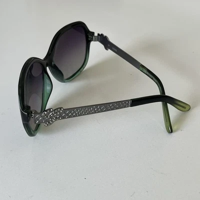 Gafas de sol clásicas Guess para mujer negras/verdes G con estrás lentes polarizadas Foto 1 de 4
