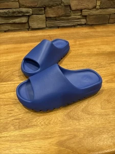 Yeezy Slides Azure men’s size 9 - Picture 1 of 5
