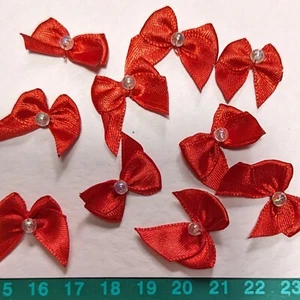 20 x 3cm Mini red satin Bows, Pre-Tied Ribbon Embellishment, Gifts, Crafts. - Picture 1 of 2
