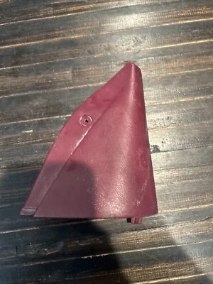 86-88 Pontiac Oldsmobile Delta painel de acabamento de tampa de canto vermelho direito fabricante de equipamento original - Imagem 1 de 3