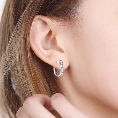  Una coppia elegante zircone a forma di U festa nuziale gioielli donne orecchini - Immagine 1 di 4