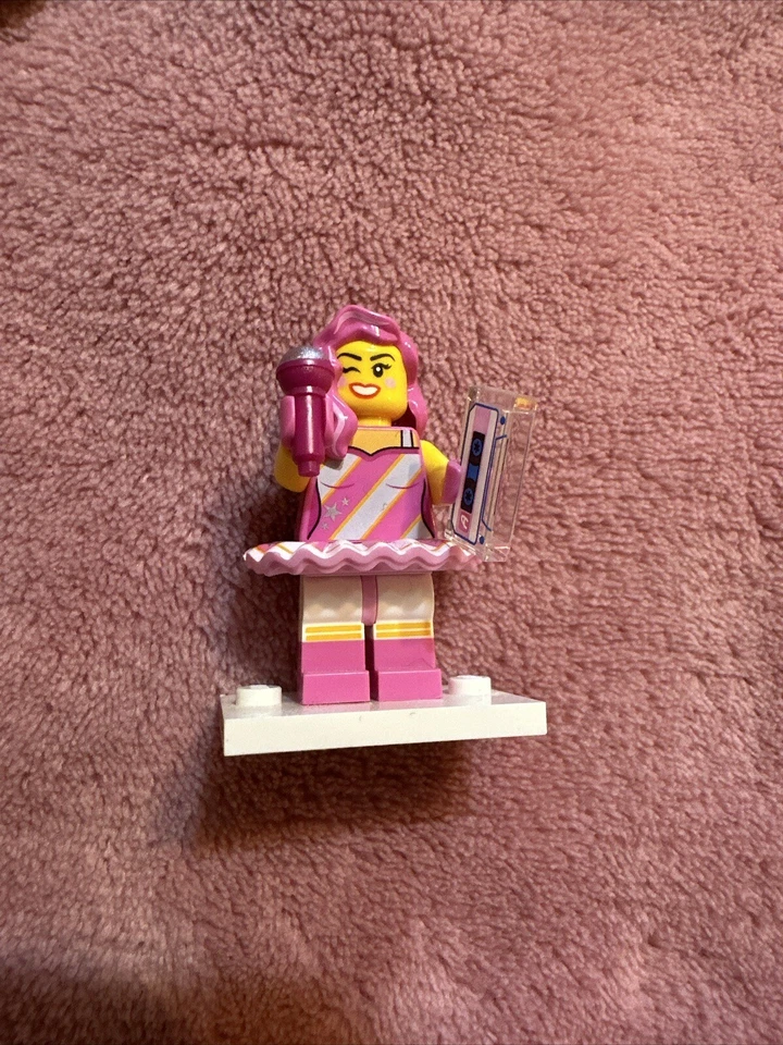  The Lego Movie 2 Minifigure Series 71023 Candy Rapper - Image 1 of 1