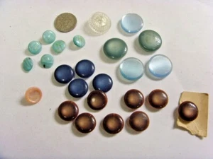 25 vintage moon glow opalescent assorted thermoset buttons lot with sheen 48141 - Picture 1 of 4