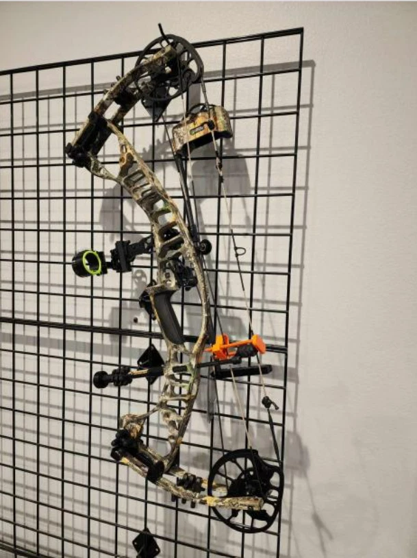 Hoyt Vtm 31 combo package compound bow - Image 1 of 1