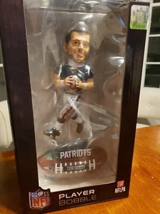 NIB FOREVER COLLECTIBLES TOM BRADY LEGENDS OF THE FIELD BOBBLEHEAD #'d to /2018 - Picture 1 of 3