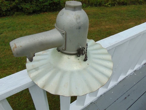 Vintage Outdoor Line Material Radial Wave Street Lamp Fixture Aluminum 20" Dia Cover