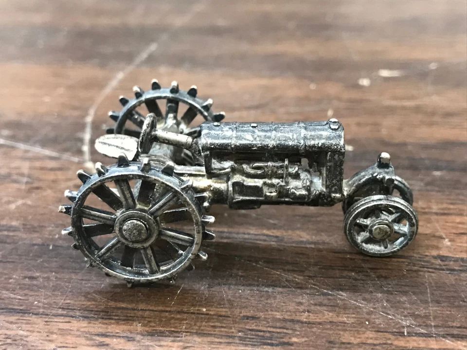 sterling silver custom made case tractor 31 grams - Image 1 of 4