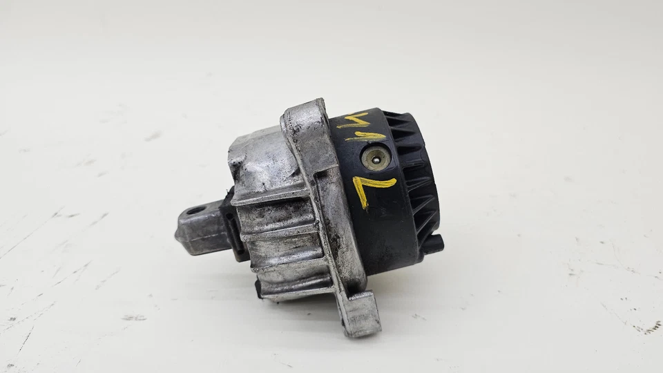 BMW 550i GT F07 2010-2016 soporte de montaje del motor delantero izquierdo OEM Foto 1 de 4