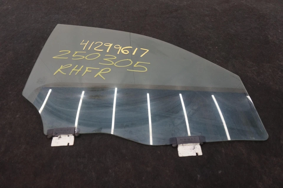 Cristal ventana puerta pasajero delantero derecho 1667200120 mercedes gl63 amg x166 13-16 Foto 1 de 4