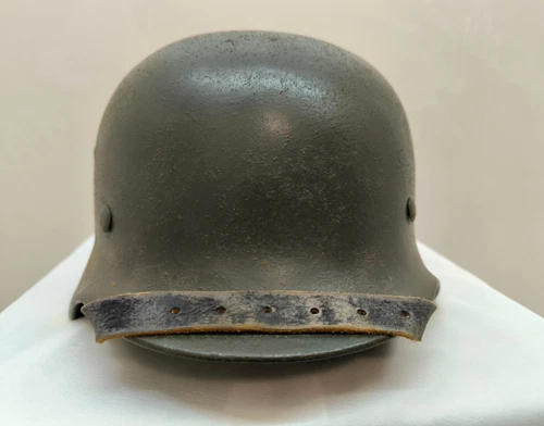 Helmet german original nice helmet M40 size 64 have a number WW2 WWII