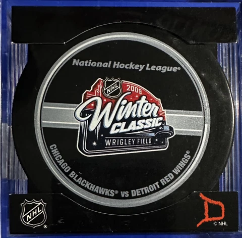 2009 Winter Classic Official Game Puck (Detroit Red Wings vs Chicago Blackhawks) Cover