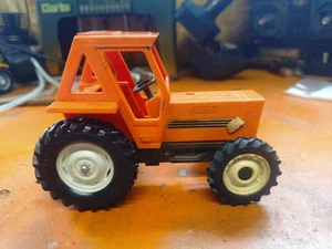 Britain’s 1979 Fiat 880 DT 4WD Tractor - Picture 1 of 4