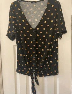 Women’s M&Co Black Tie Front Top with Floral Print Size 14 - Picture 1 of 4