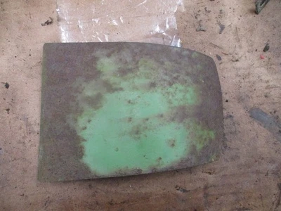 JOHN DEERE 300 314 317 GARDEN TRACTOR REAR PTO COVER AM35751 NLA JD - Image 1 of 3