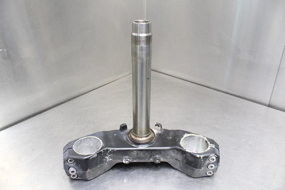 07-08 KAWASAKI Z1000 FRONT FORKS CLAMP LOWER TRIPLE TREE STEM Foto 1 de 4