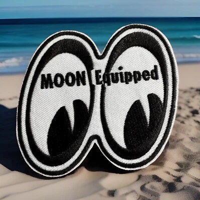 🔥 MoonEyes Racing MOON Equipado De Colección Hierro Sobre Parche Bordado Hot Rod 3+” Foto 1 de 4