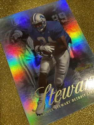 2000 FLEER SHOWCASE JAMES STEWART DETROIT LIONS #39 HOLO BASE CSTR MORE RARE #2 - Image 1 of 4