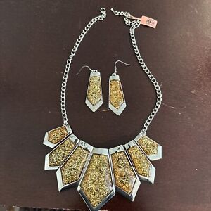 Set Of Brand New Necklace & Earrings Custom Jewelry Set 