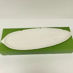 KATE SPADE ~ Cannon Street Accenti Botanici Foglia Antipasti Vassoio 16" Nuovo con scatola - Foto 1 di 2
