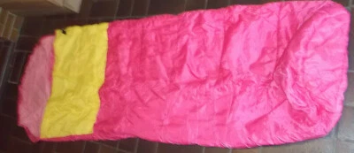 Camping - Zelt - Schlafsack gefüttert Farbe: Pink /gelb L-2m B-65cm-gebraucht - Bild 1 von 4