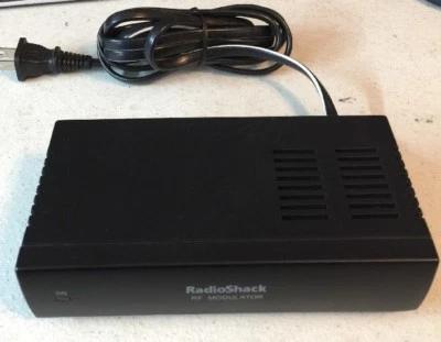 Radio Shack RF Modulator 15-1214 - Image 1 of 3