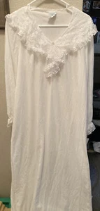 Camicia da notte lunga bianca vintage Gilligan O'Malley colletto pizzo polsini piccola 8/10 NUOVA - Foto 1 di 2