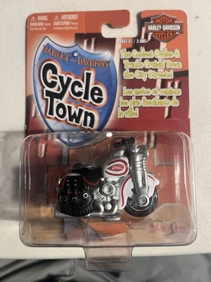 Motocicleta Maisto Harley Davidson Diecast Cycle Town blanca Foto 1 de 4