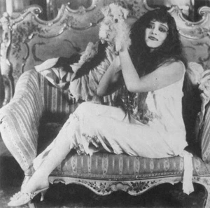 THEDA BARA small clipping home w/ puppy dog B&W photo sexy 1910s femme fatale - Picture 1 of 1