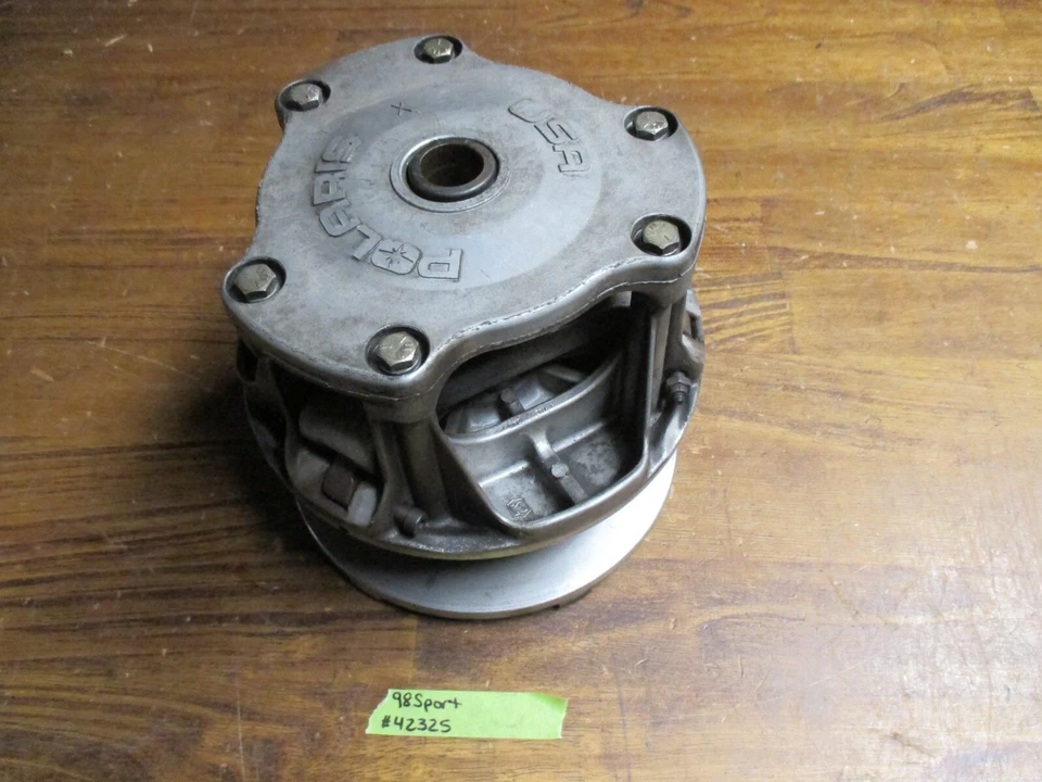 98 Polaris Indy Sport 440 F/C moto de nieve motor primario embrague de accionamiento Foto 1 de 4