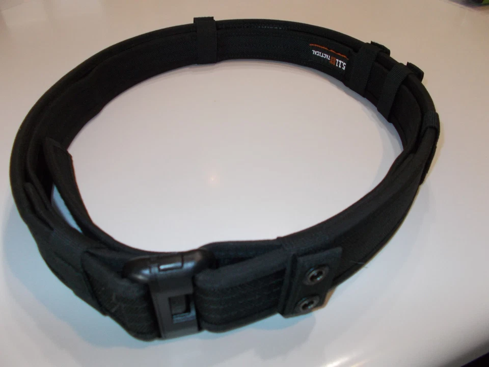 Тактический пояс 5.11 2 дюйма черный внутренний ремень XL и держатели в комплекте очень хорошее состояние - Изображение 1 из 4