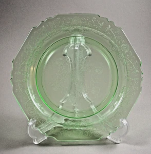 Hazel Atlas Florentine 1 Poppy Green Salad or Luncheon Plate Depression Glass - Picture 1 of 7