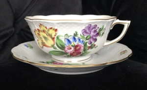Vintage Herend Hungary 1950 Porzellan handbemalt Blumenstrauß Tasse & Untertasse - Bild 1 von 9